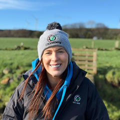 "GRASSMEN" Bobble Hat Light Grey