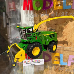 Model Farmer GRASSMEN  John Deere 8550i